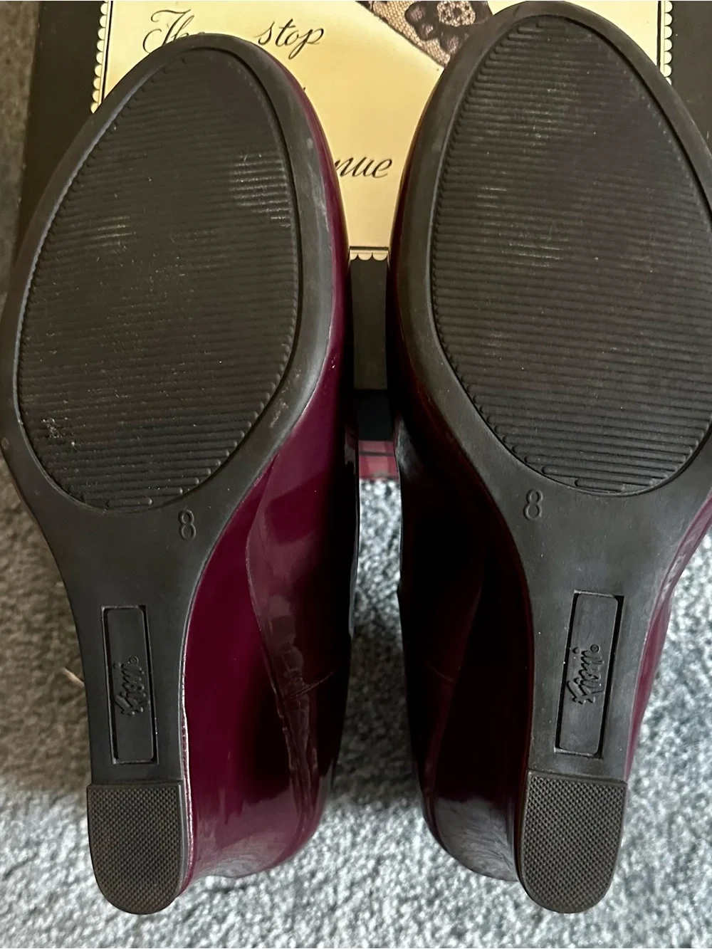 FIONI Clothing Burgundy Patent Round-Toe Pumps with Silver Medallion